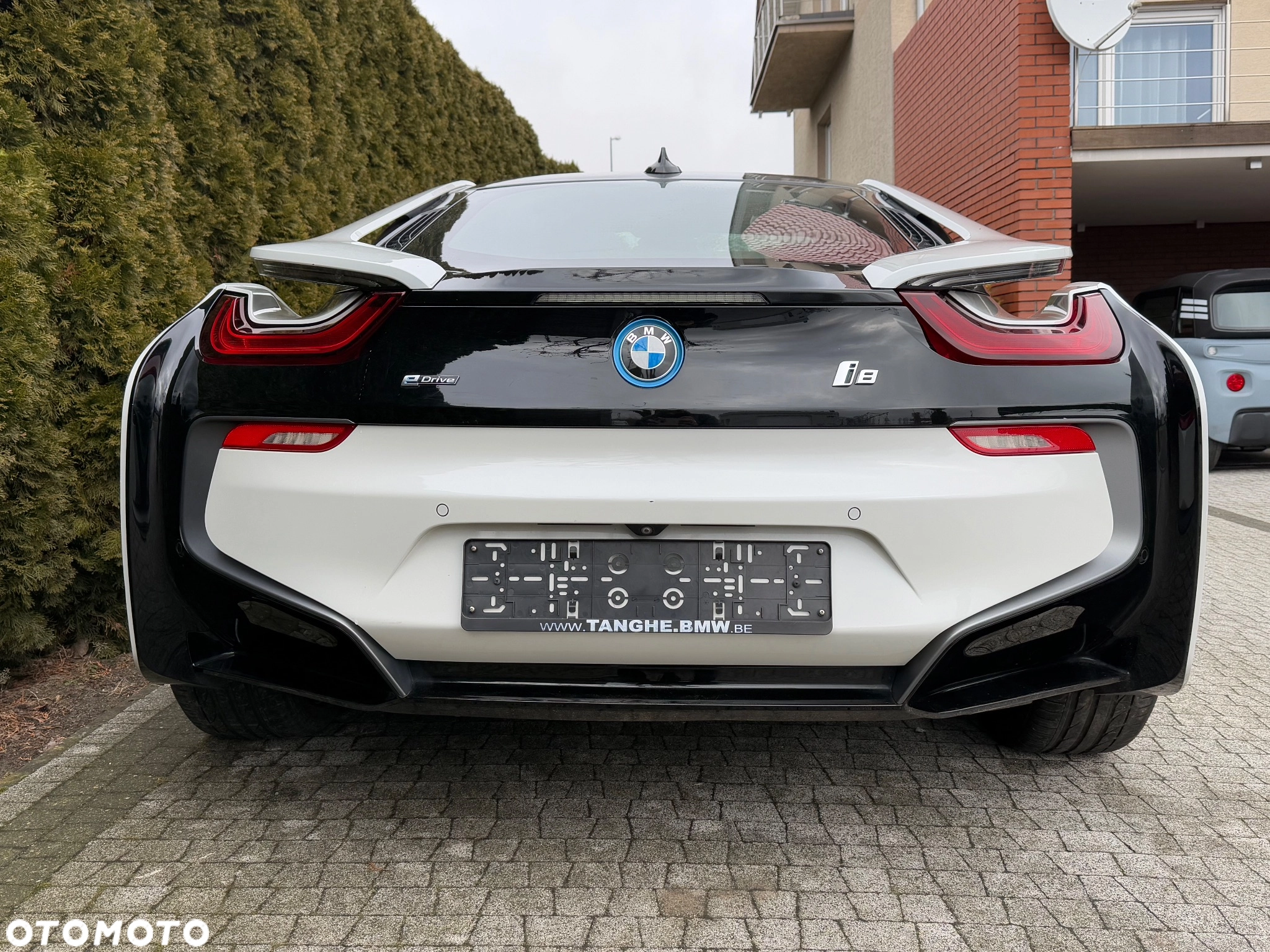BMW i8 Coupe