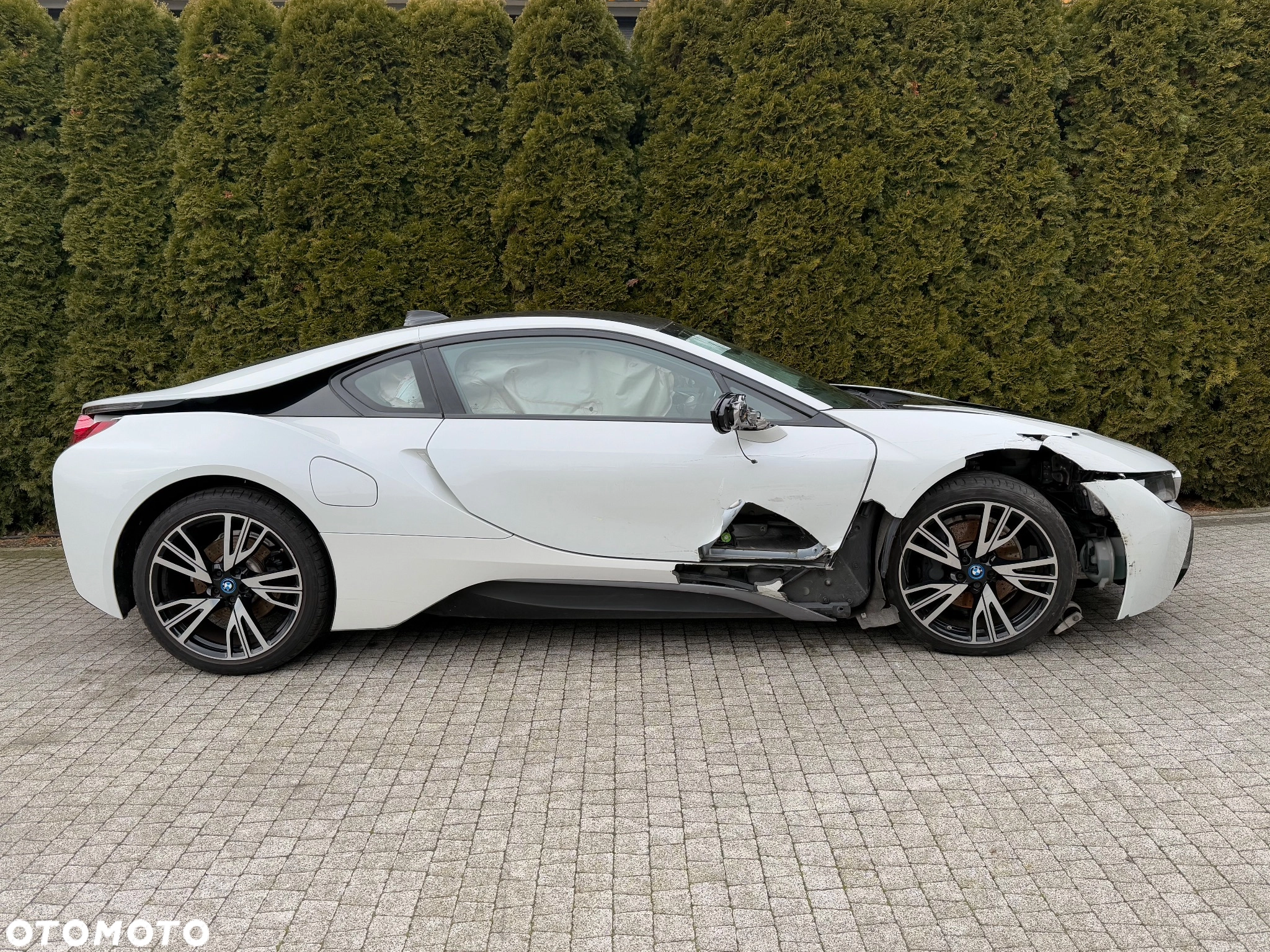BMW i8 Coupe