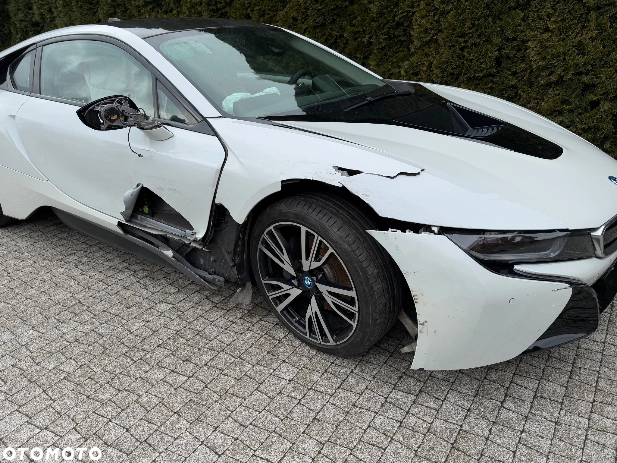 BMW i8 Coupe